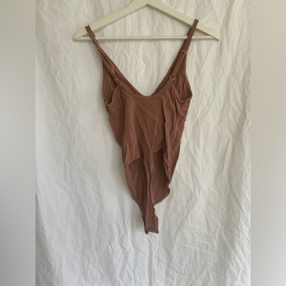 Free People Intimately brown V-Neck Buttoned Front Bodysuit Size Small - Picture 9 of 14